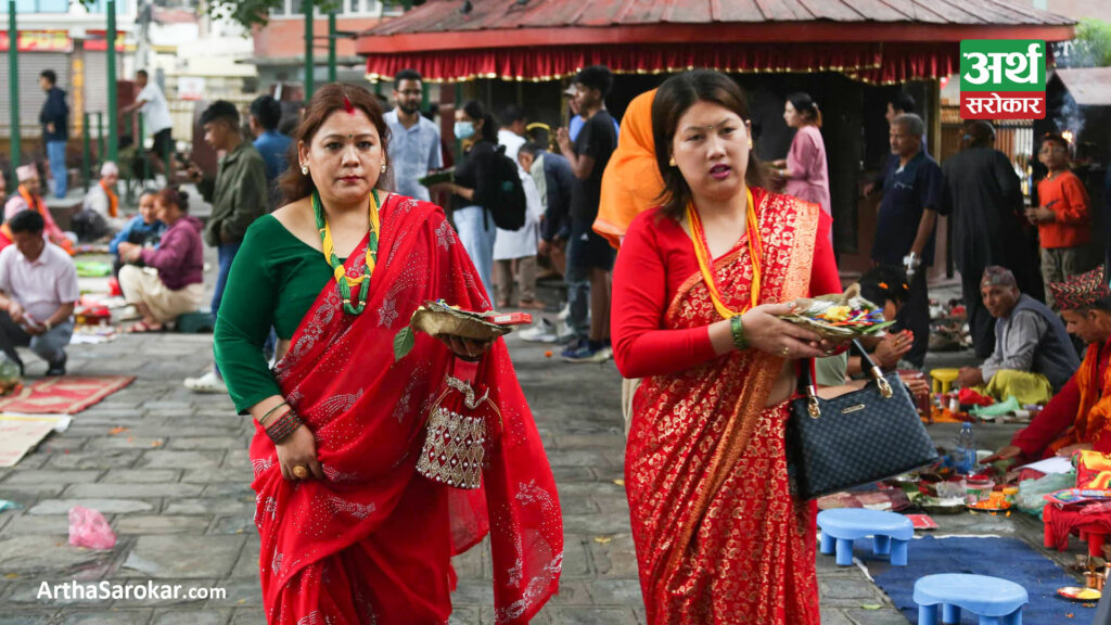 नाग पञ्चमीः नाग पोखरीमा नाग पूजा गर्नेको भीड… (तस्विरहरु)
